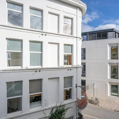 Appartement Shway - The Black Pants